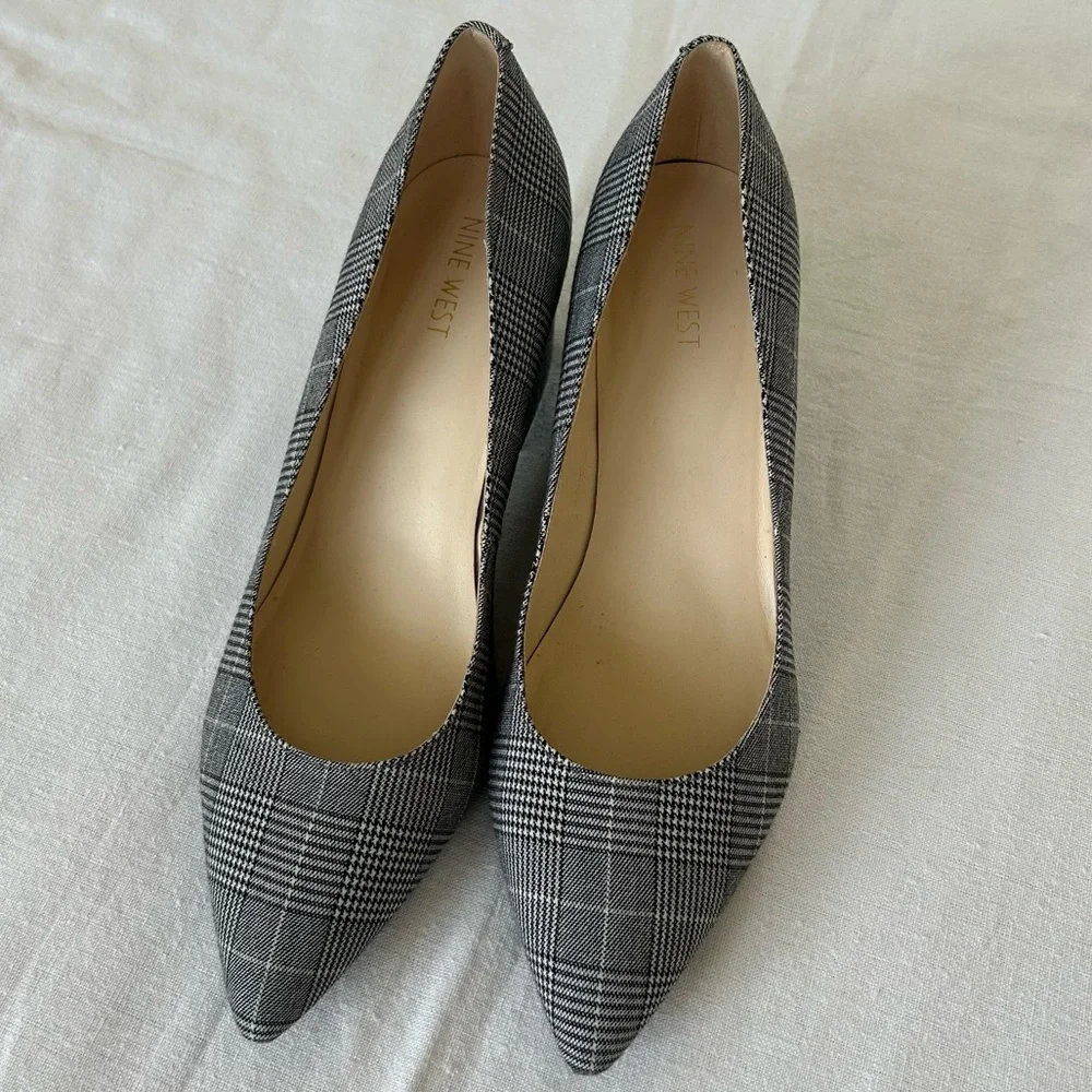 Nine West classic pointed